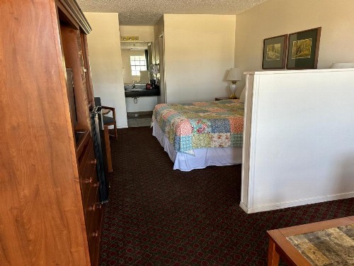 Windcrest Inn and Suites - image 47