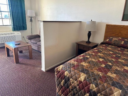 Windcrest Inn and Suites - image 50