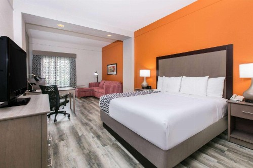 La Quinta by Wyndham Fredericksburg - image 30