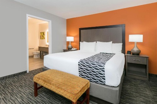 La Quinta by Wyndham Fredericksburg - image 32