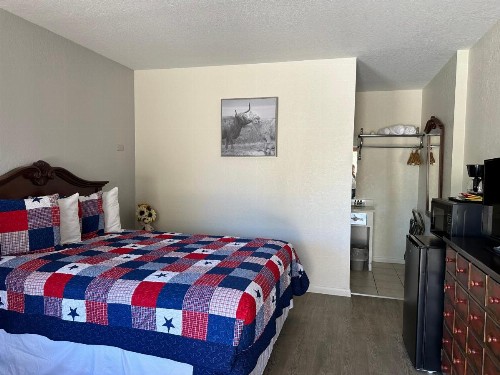 Sunset Inn and Suites - image 39