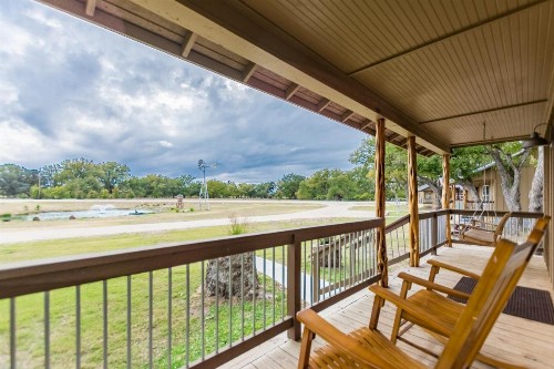 Fredericksburg Tx Wineries With Lodging