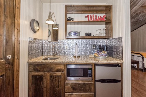 Vineyard Trail Cottages- Adults Only - image 11