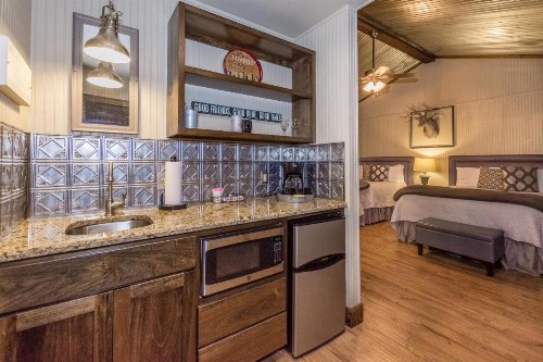 Vineyard Trail Cottages- Adults Only - image 4