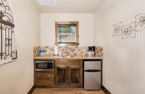 Vineyard Trail Cottages- Adults Only - image 46