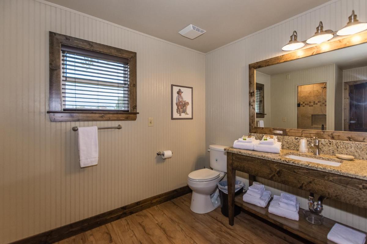 Vineyard Trail Cottages- Adults Only - image 6