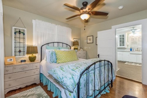 Agape Front Cottage - image 9