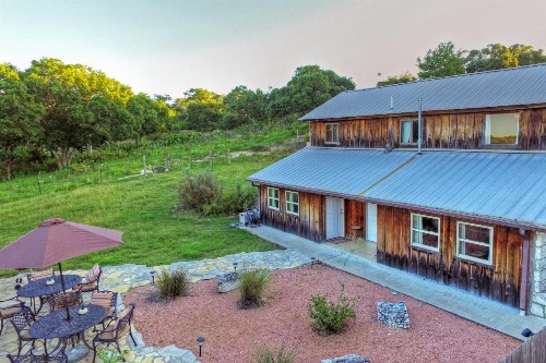 A Barn At The Quarry - image 7