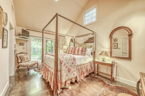 Eva's Guest House - image 10