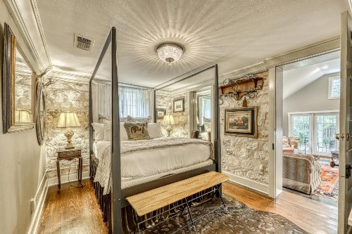 Eva's Guest House - image 7