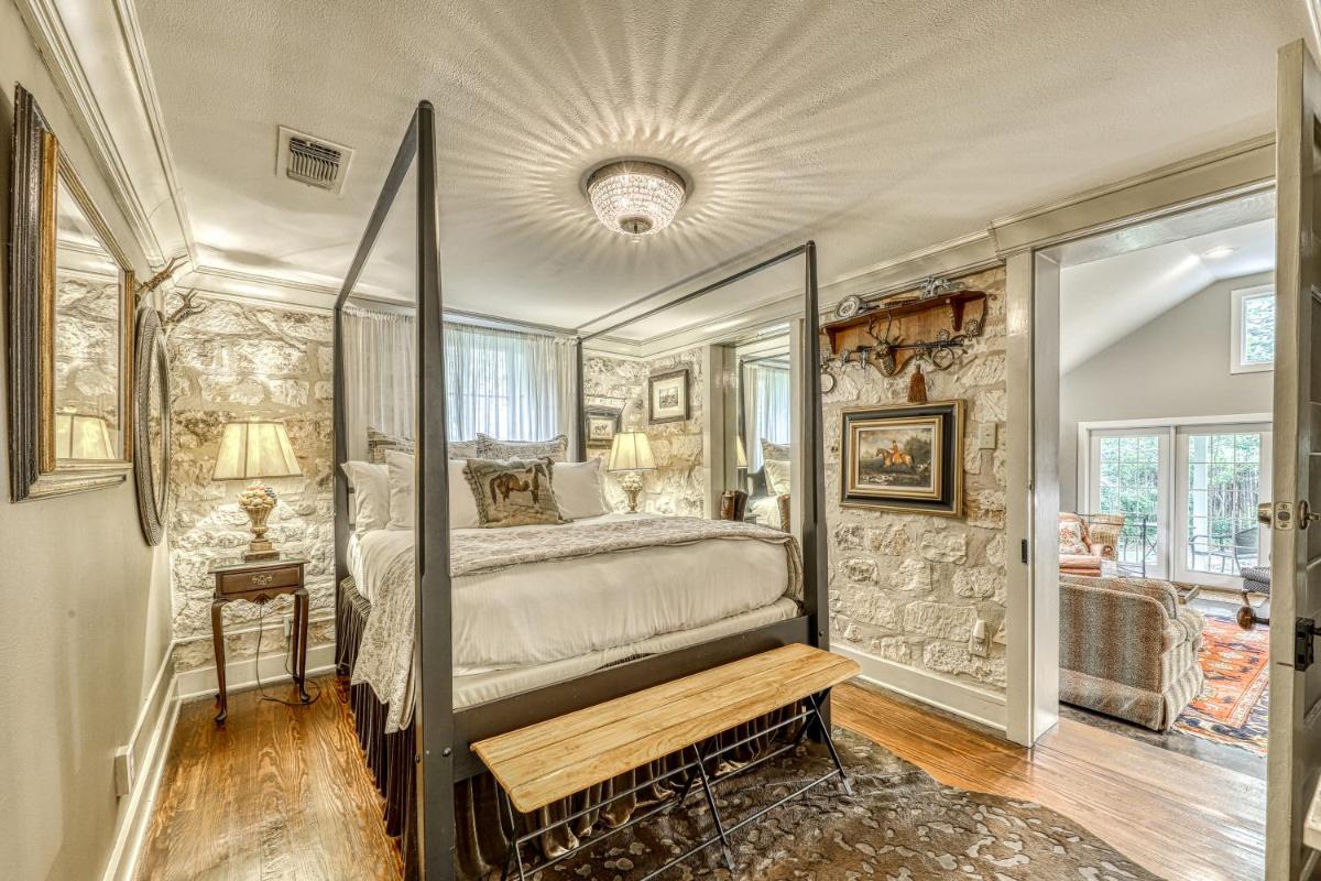 Eva's Guest House - image 7