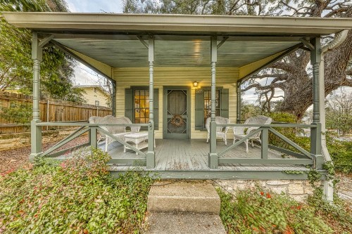 The Oak House