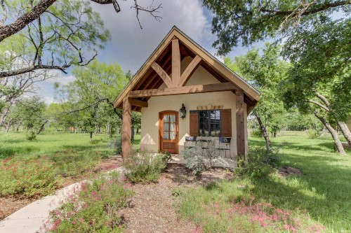 Messina Hof Hill Country - image 8