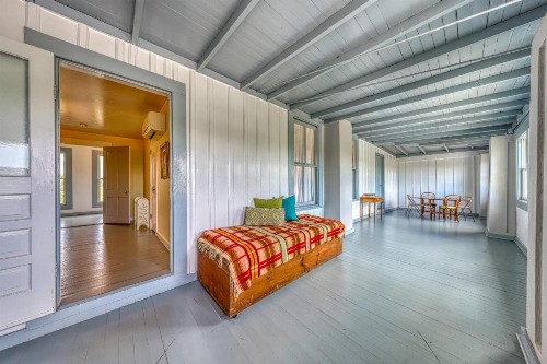 White Dairy Guesthouse - image 11