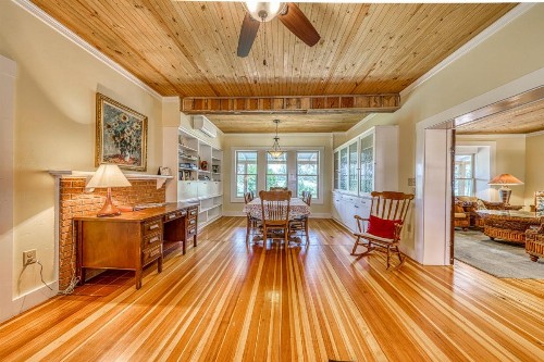 White Dairy Guesthouse - image 6