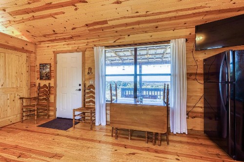 Rocky Ridge Cabin - image 7