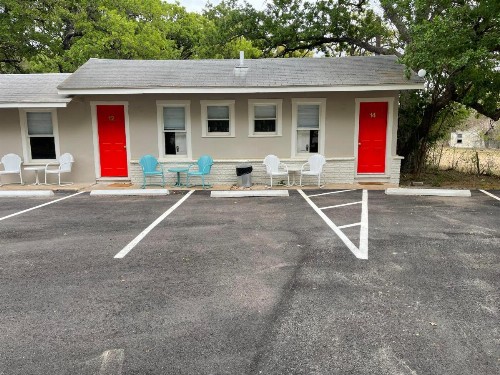 Frederick Motel - image 17