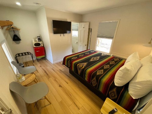 Frederick Motel - image 33