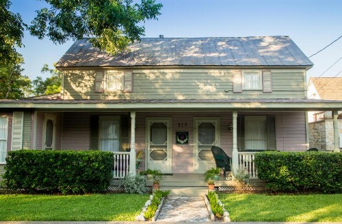 Studio B Guest House - image 16
