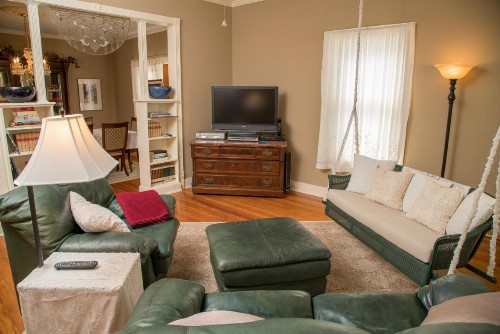 Studio B Guest House - image 19