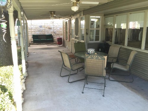 Studio B Guest House - image 2