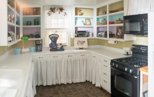Studio B Guest House - image 22