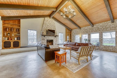Countryside Manor - image 11
