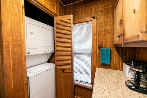 Walnut Canyon Cabins - image 19