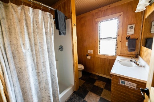 Walnut Canyon Cabins - image 49