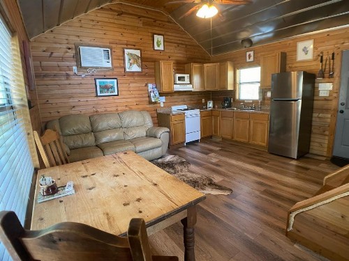 Walnut Canyon Cabins - image 8