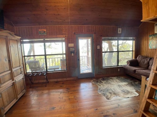 Walnut Canyon Cabins - image 9