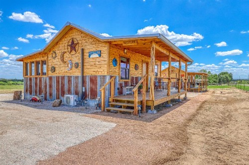 Moon Cabin - image 12