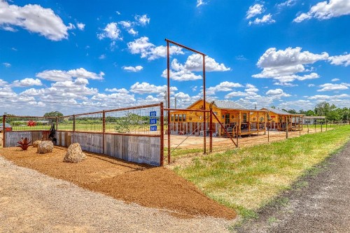 Moon Cabin - image 6