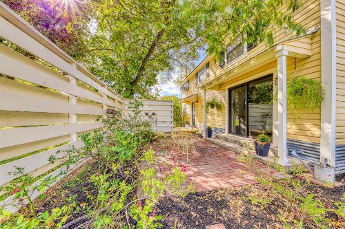 Cosmos Corner House - image 6