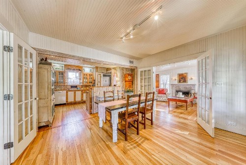 Cosmos Cottage - image 10