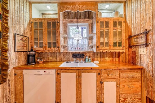 Cosmos Cottage - image 7
