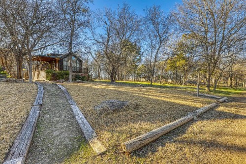 The Peach @ Mendelbaum Winery Guest Cabins - image 10