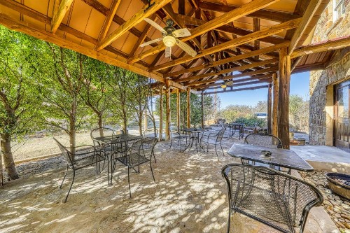 The Peach @ Mendelbaum Winery Guest Cabins - image 7
