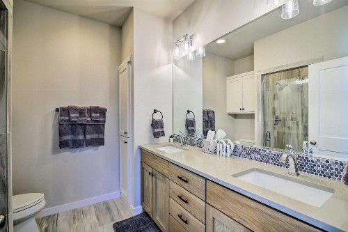 303 Wine Down Hill Country Home 1Mi to Winery! - image 7