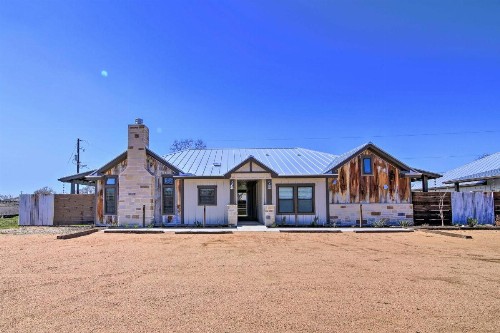 303 Wine Down Hill Country Home 1Mi to Winery! - image 8