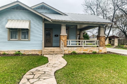 Blue Haus - image 1