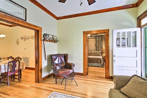 Fredericksburg Escape with Patio Near Downtown! - image 10