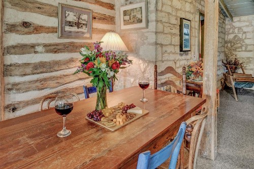 Historic Log Cabin Retreat Near Town on 5 Acres! - image 11