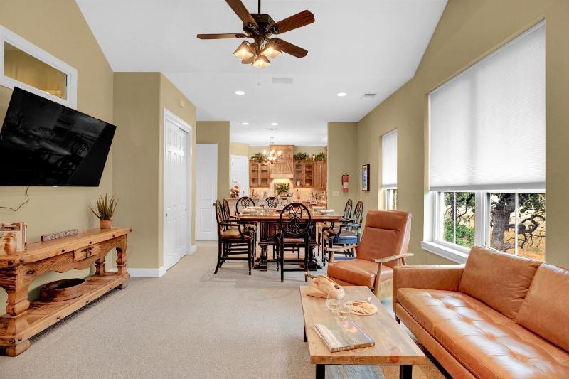 Luxury On Main St! Stunning Home in Heart of Fred! - main image