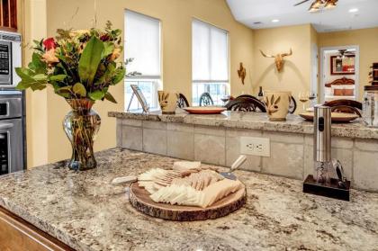 Luxury On Main St! Stunning Home in Heart of Fred! - image 11