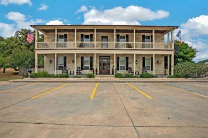 Luxury On Main St! Stunning Home in Heart of Fred! - image 6