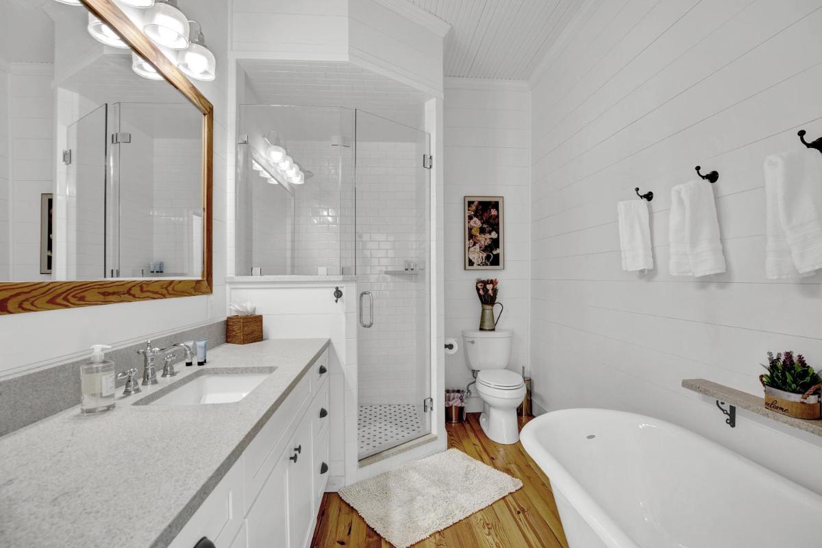 New Charming Home Near Main with Grill and FirePit - image 6