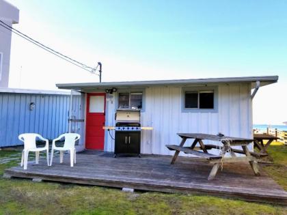 276 -Beachfront cabin on Mutiny Bay