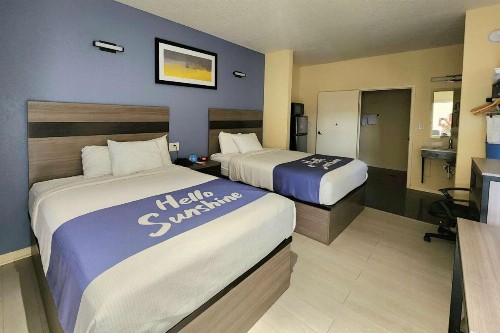 Days Inn by Wyndham Freeport - image 21