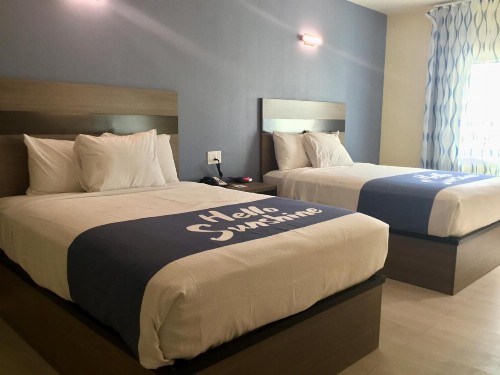 Days Inn by Wyndham Freeport - image 33